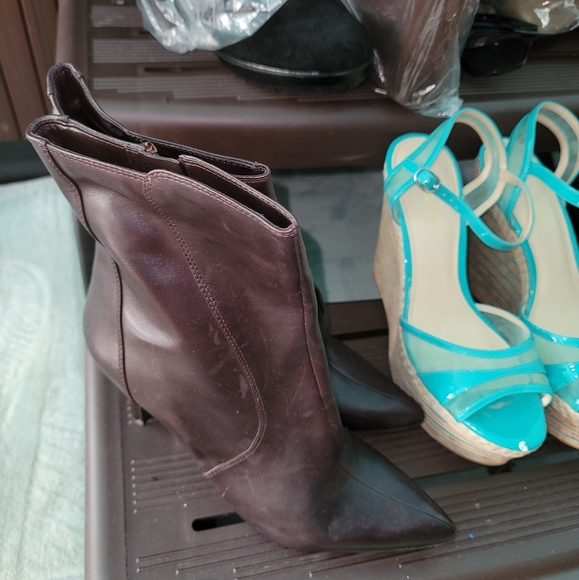 Various Prices > Designer Heels Waiting For Rejuvenation - Sizes 11 & 12 - Picture 2 of 3